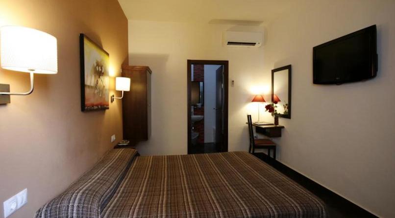 标准间, Hostal Real