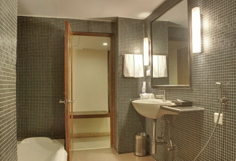 Номер Deluxe, Justa Hyderabad