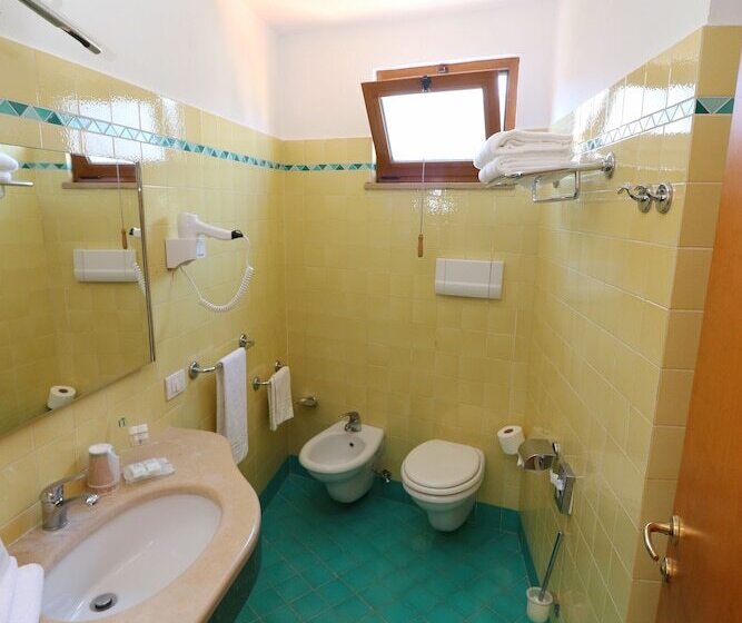 Classic room with balcony, Tourist