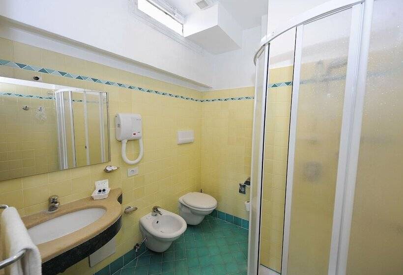 Classic room with balcony, Tourist