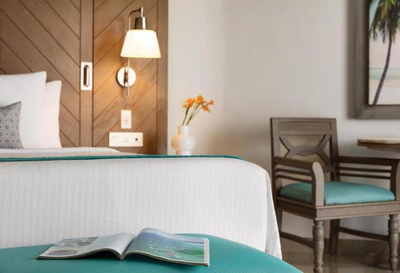 Junior Suite Kingsize Bett, Wyndham Alltra Playa Del Carmen Adults Only All Inclusive