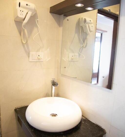 اتاق خانوادگی, Himalayan Suite