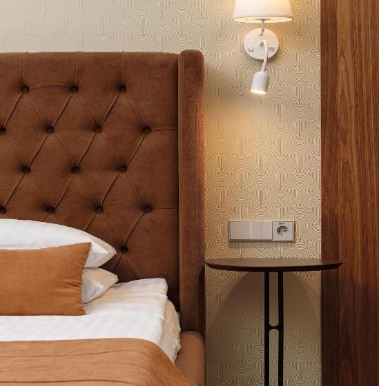 سوییت, Eurohotel