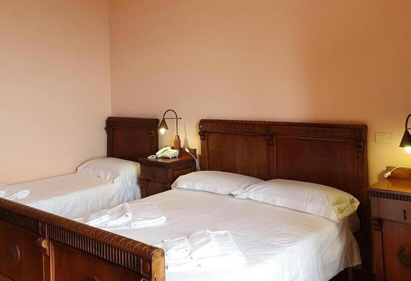 اتاق سوپریور سه تخته, Albergo Palazzo Sant Anna