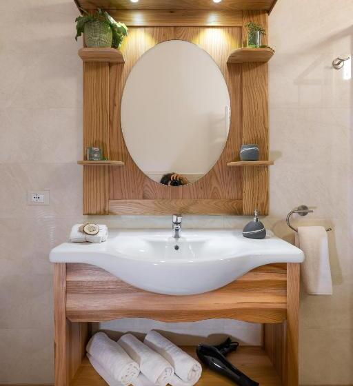 스탠다드 룸 풀장 전망, Agriturismo Ai Dossi