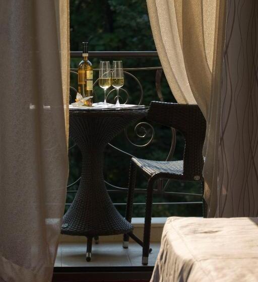 Superior Room with Terrace, Famous House