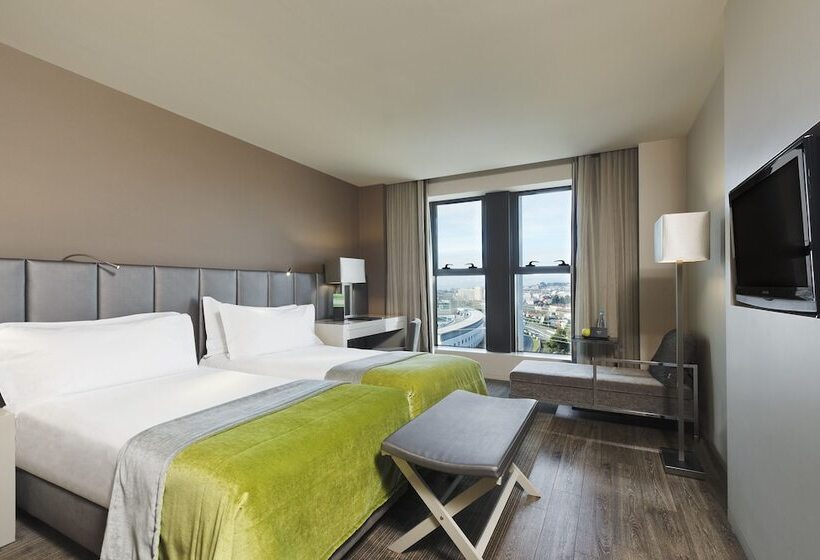 سوییت, Melia Braga Hotel & Spa