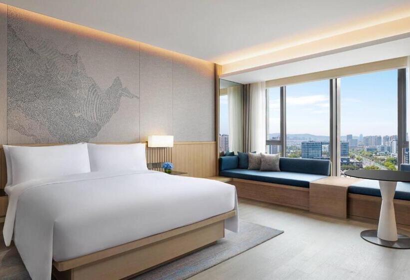 Стандартный Номер Кровать Кинг, Courtyard By Marriott Nanjing Jiangning