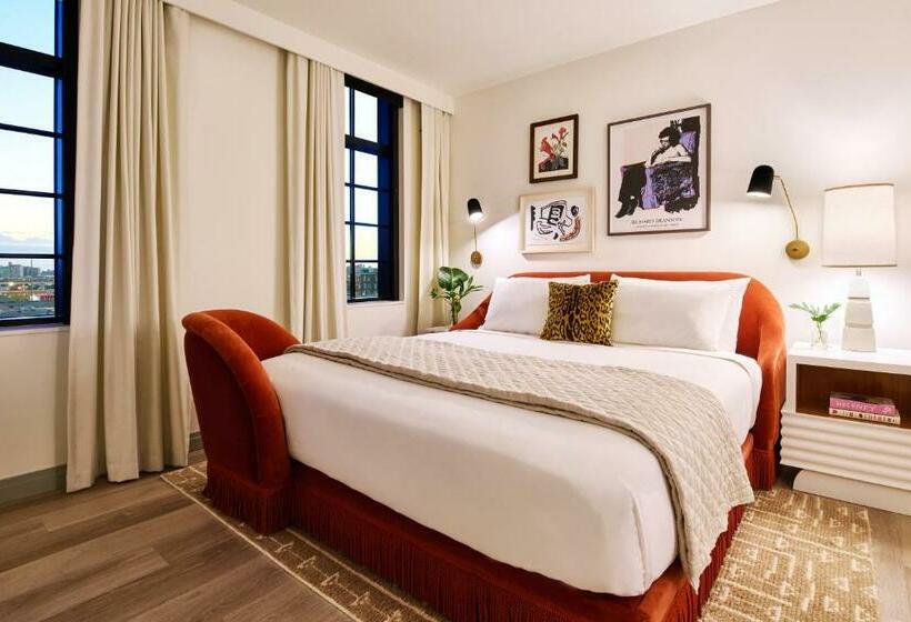 غرفة ديلوكس سرير كينج, Virgin Hotels New Orleans