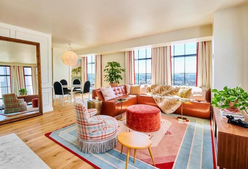 جناح مطل على المدينة, Virgin Hotels New Orleans