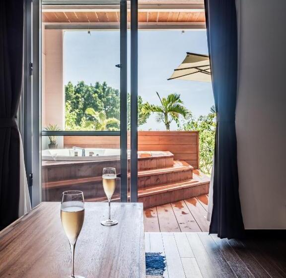 Deluxe Suite Sea View, ザ・ビーチテラスホテルアオ石垣