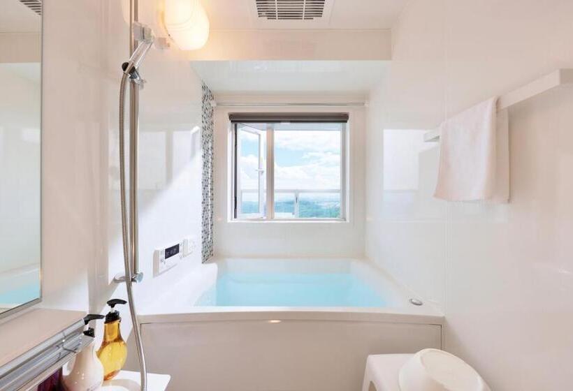 Quarto Estandar, Crystal Exe Nanki Shirahama 1