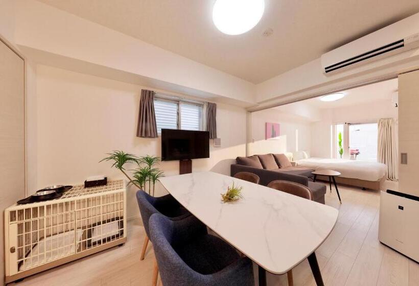 Apartamento 1 Dormitório com Terraço, Crystal Exe Nanki Shirahama 1