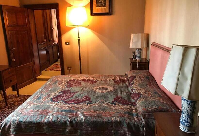 اتاق استاندارد با چشم‌انداز باغ, Villa Dom