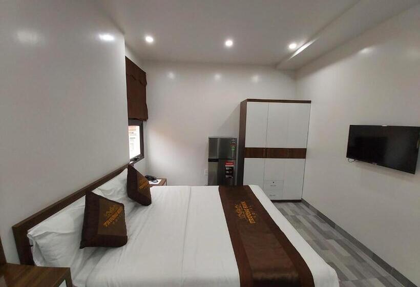 اتاق لوکس, Trường Sinh