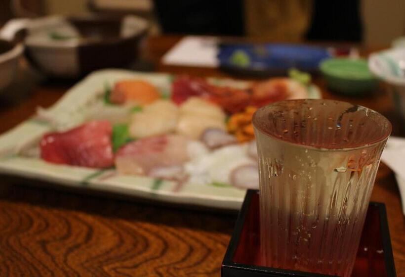 Номер Стандарт Четырехместный Совместный Санузел, Historical Ryokan Senyukan