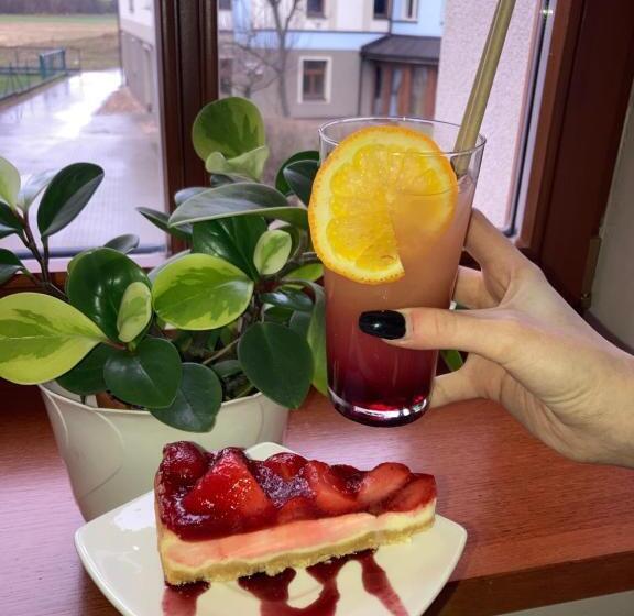 اتاق استاندارد سه نفره, Penzion Bačalský Mlýn