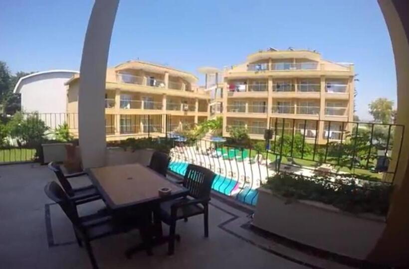 آپارتمان 1 خوابه, Begonville Apart