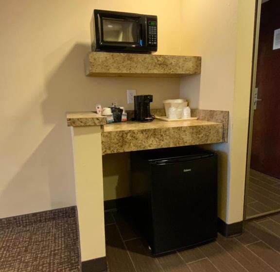 Номер Стандарт 2 Двуспальные Кровати, Comfort Suites Fredericksburg North