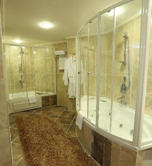 سوئیت سینیور, Eser Premium Hotel & Spa