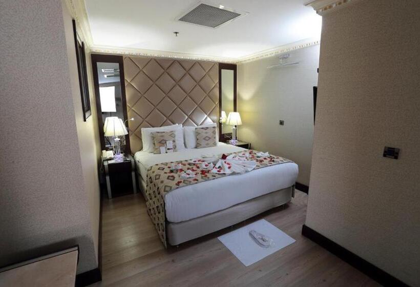 سوییت جونیور, Eser Premium Hotel & Spa