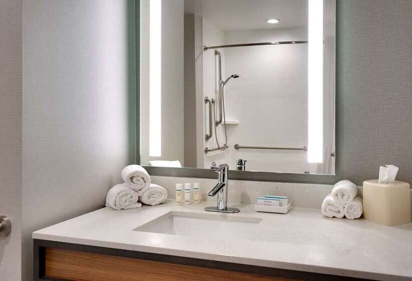 استودیوی استاندارد, Hilton Grand Vacations Club At Hilton Hawaiian Village