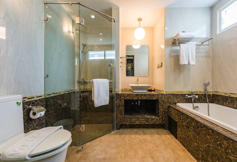 Номер Deluxe, Princess Kamala Beachfront Hotel   Sha Extra Plus