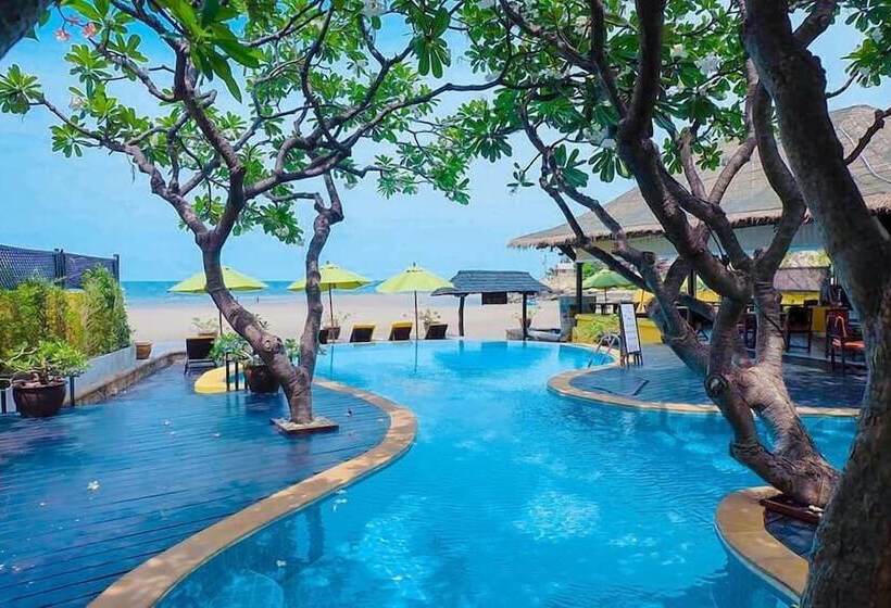 اتاق استاندارد با چشم‌انداز دریا, Supatra Hua Hin Resort