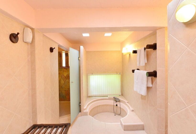 ویلای یک اتاق خوابه با استخر شنا, Supatra Hua Hin Resort