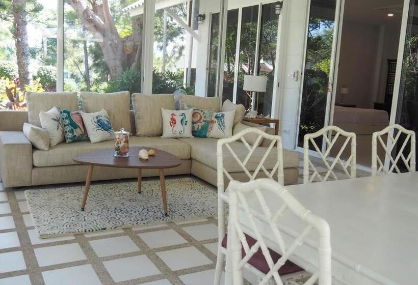 ویلای 1 خوابه, Supatra Hua Hin Resort
