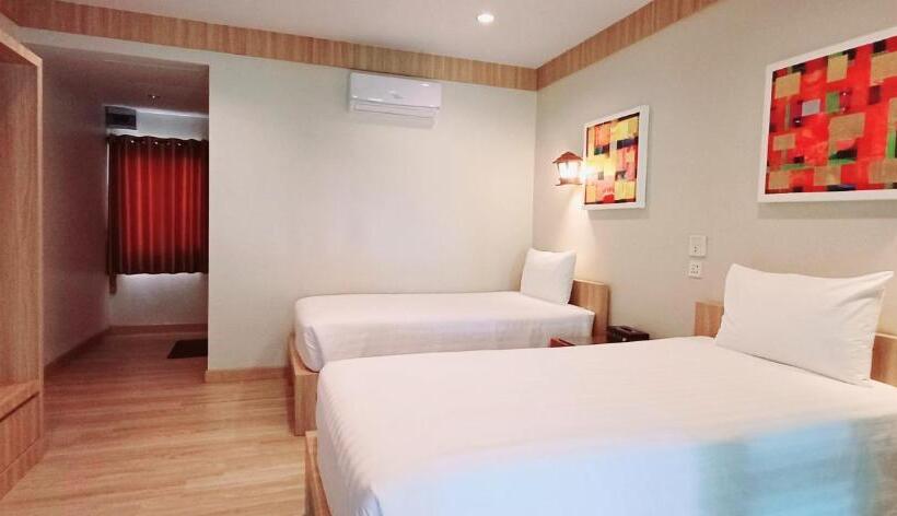 高级大房间, Uthai River Lake Resort