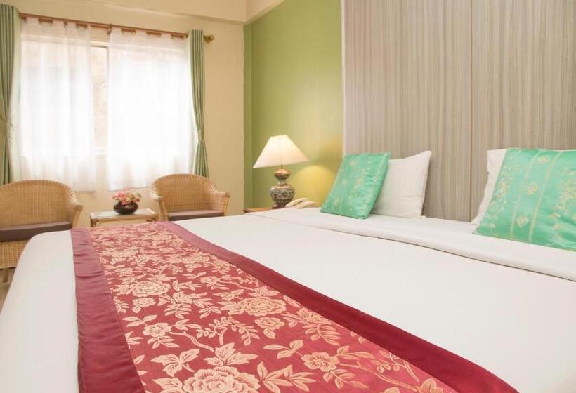 Номер Deluxe, S Lodge Pattaya Formally Sabai Lodge