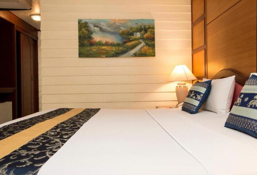 Номер Стандарт Вид на Бассейн, S Lodge Pattaya Formally Sabai Lodge