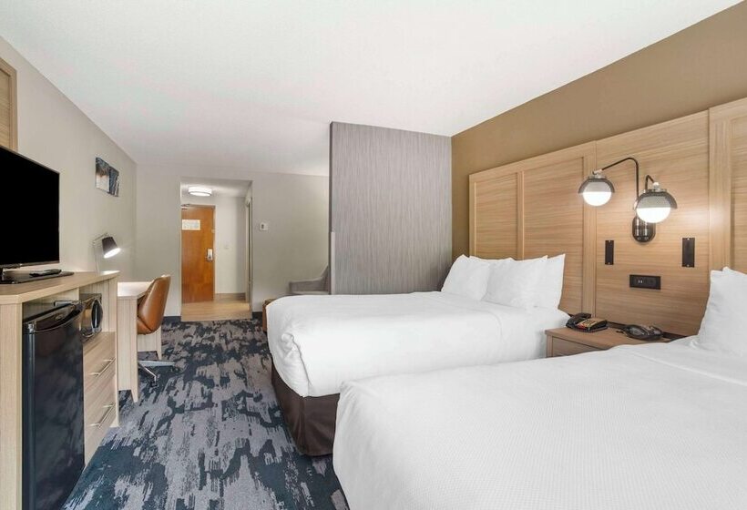 Люкс, Comfort Suites At Westgate Mall