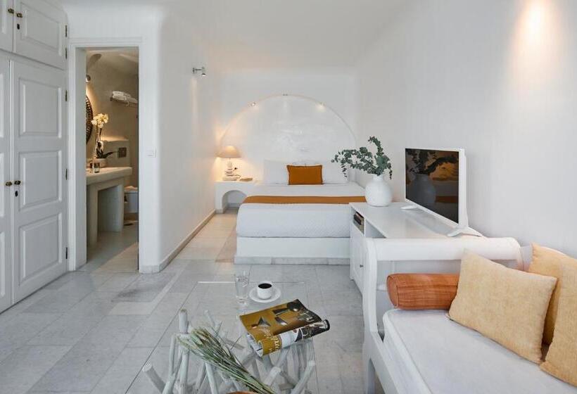 Superior suite with view, Iliovasilema Hotel & Suites
