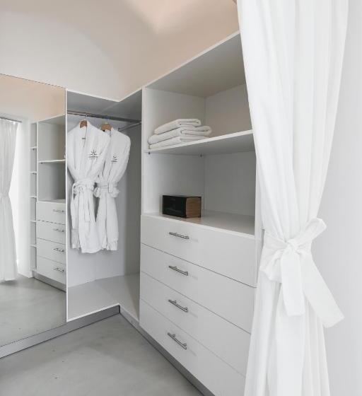 ویلای یک اتاق خوابه با استخر شنا, Iliovasilema Hotel & Suites