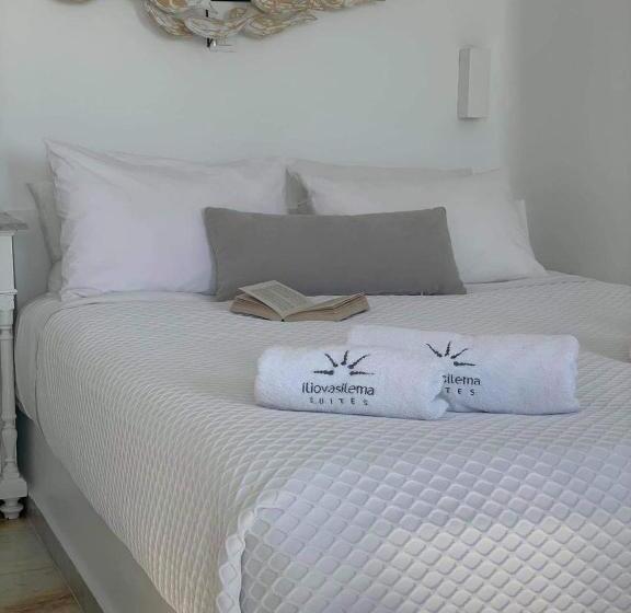 سوئیت جونیور با چشم‌انداز, Iliovasilema Hotel & Suites