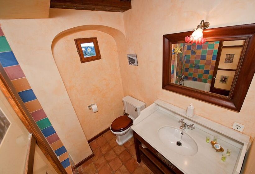 سوئیت با چشم‌انداز, Y Apartamentos Des Puig