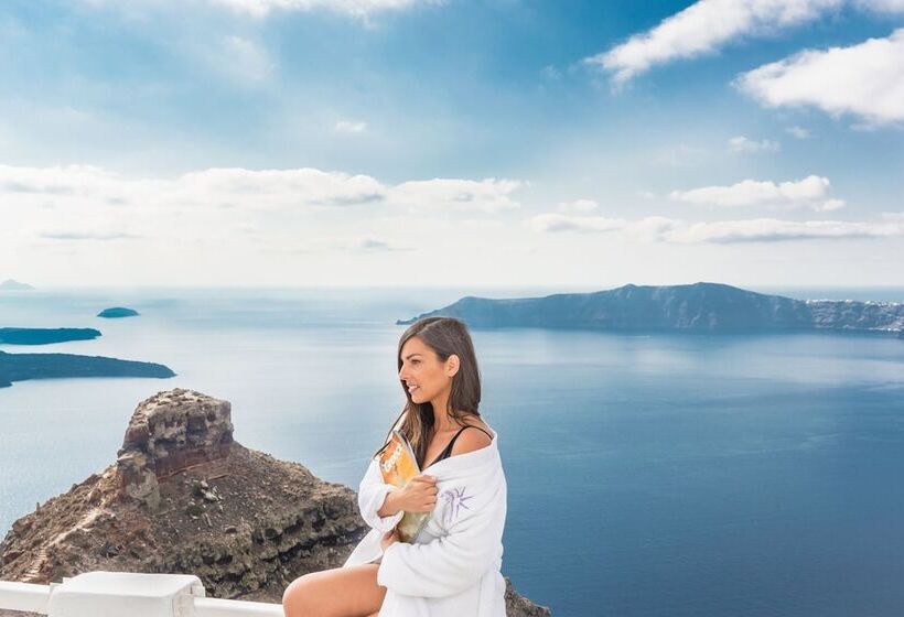سوئیت جونیور با چشم‌انداز, Iliovasilema Hotel & Suites
