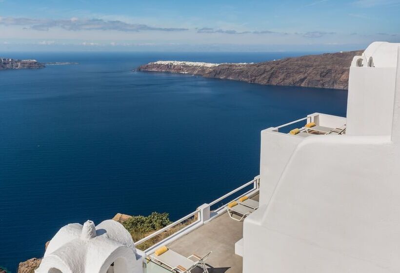 سوئیت جونیور با چشم‌انداز, Iliovasilema Hotel & Suites