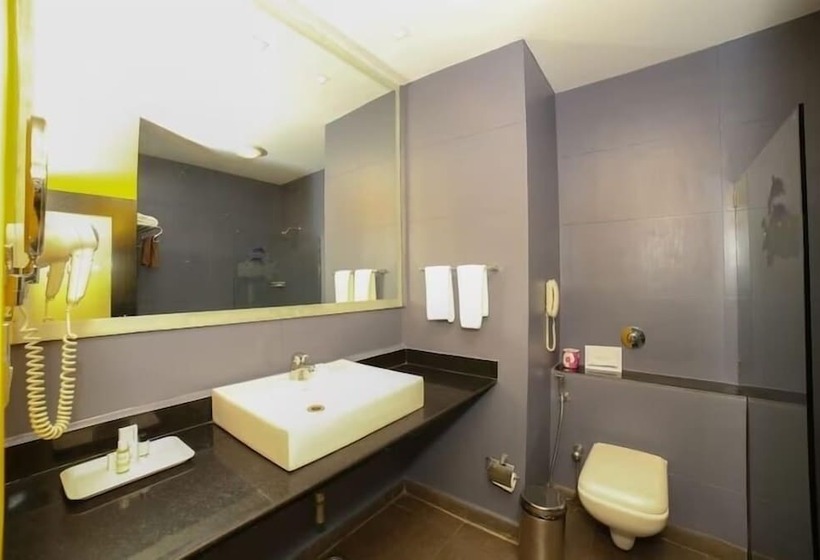 اتاق لوکس, Baywatch Beachside Resort   Colva, Goa