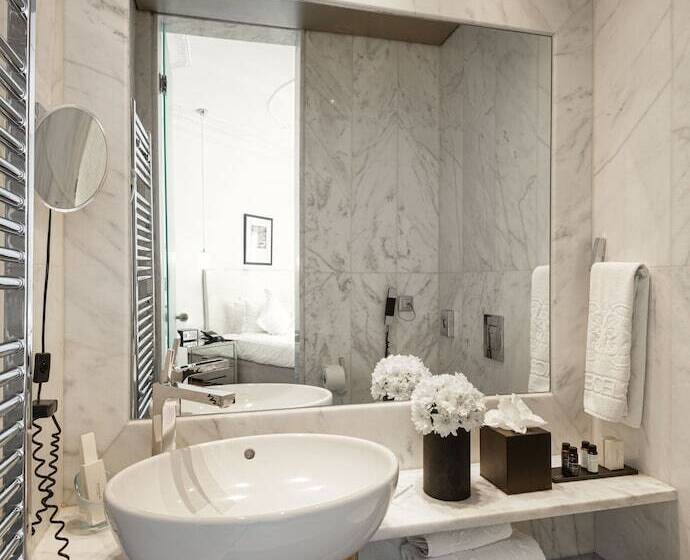 اتاق لوکس, The Excelsior Small Luxury Hotels Of The World