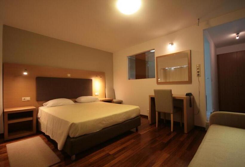 Quarto Superior, Liberty