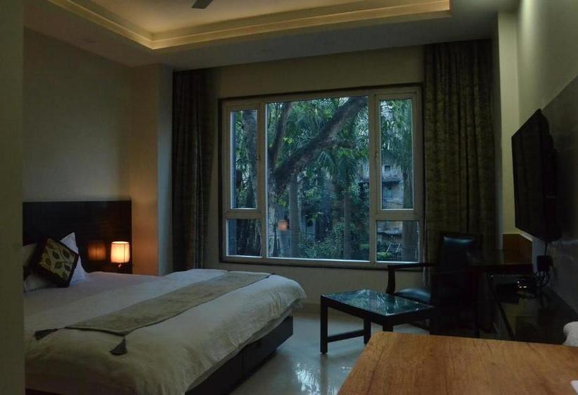 Superior Room, Sopan Heights