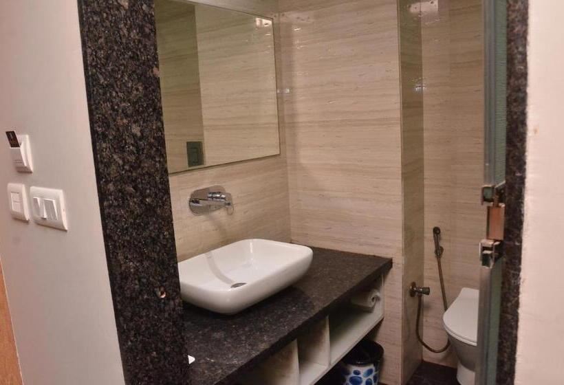 Superior Room, Sopan Heights