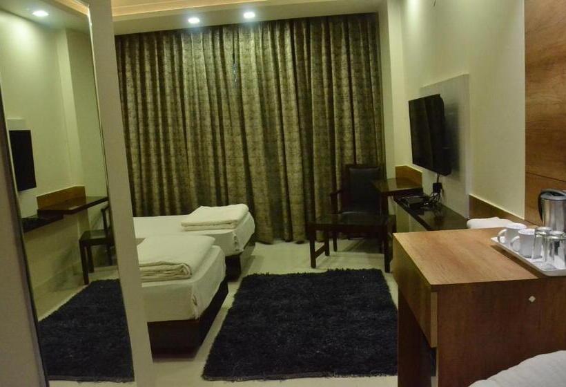 Superior Room, Sopan Heights