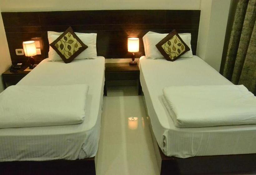 Deluxe Room, Sopan Heights