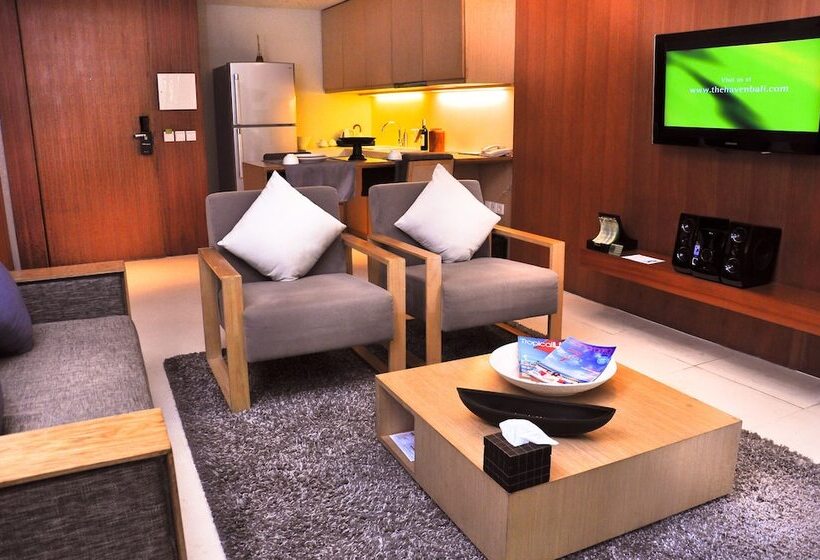 Люкс Вид на Бассейн, The Haven Bali Seminyak