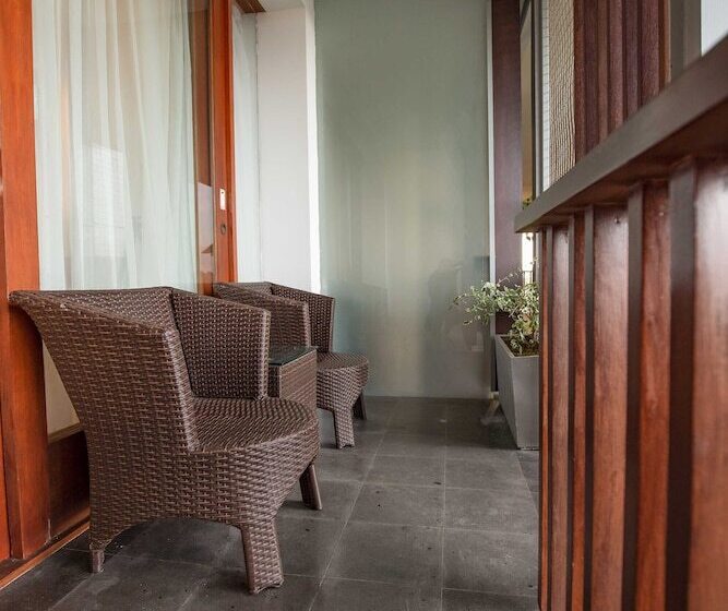 Номер Premium Вид на Бассейн, The Haven Bali Seminyak