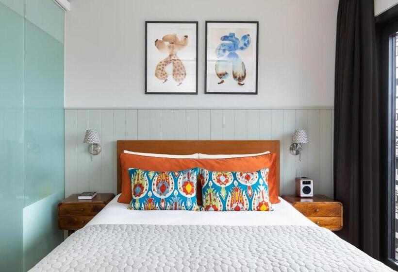 Люкс Повышенной Комфортности, Town Hall Hotel   Shoreditch